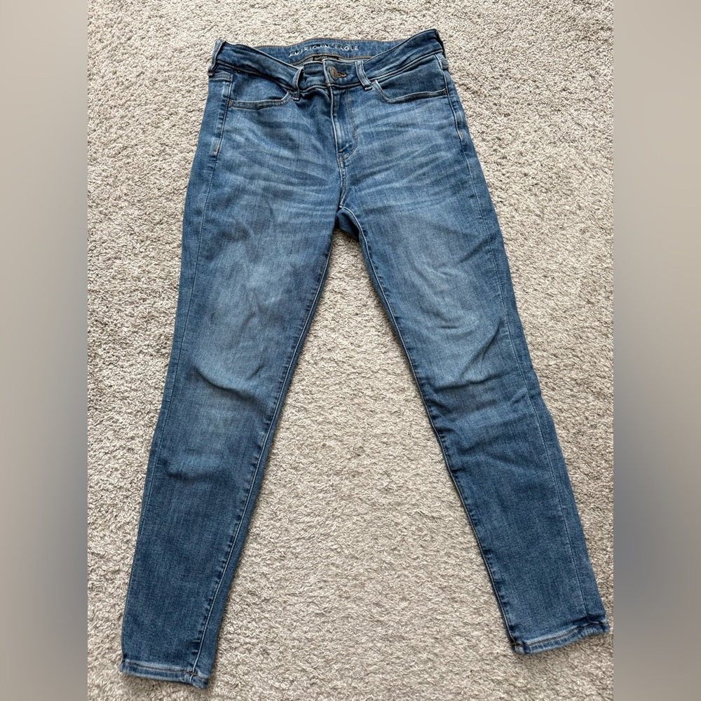 American Eagle Outfitters Medium Wash Skinny Jeans